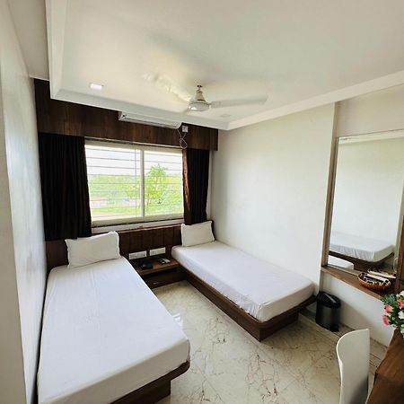 Hotel The Grand Piano - Best Business Hotel In Patan Exterior photo