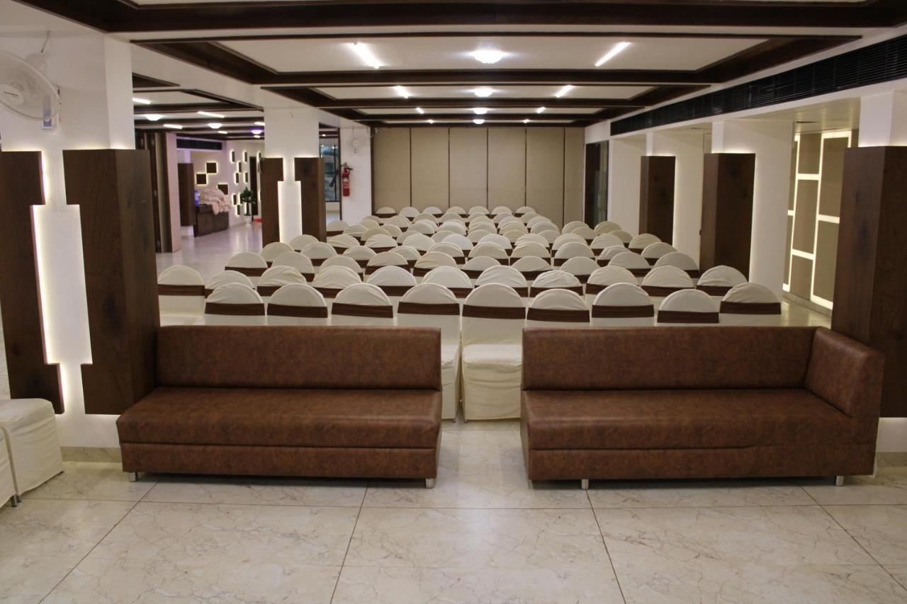 Hotel The Grand Piano - Best Business Hotel In Patan Exterior photo